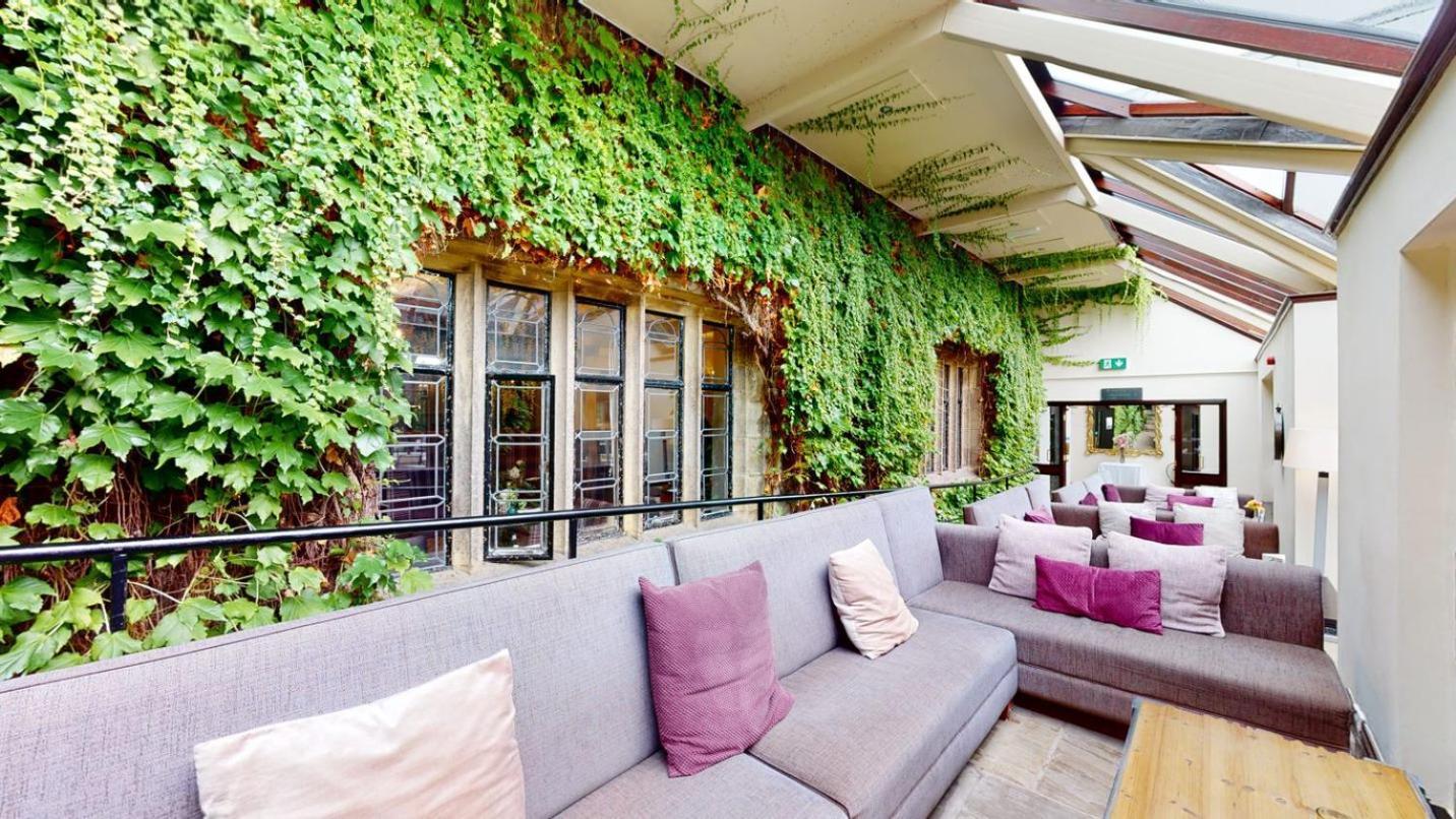 Stirk House Hotel Гисбърн Екстериор снимка